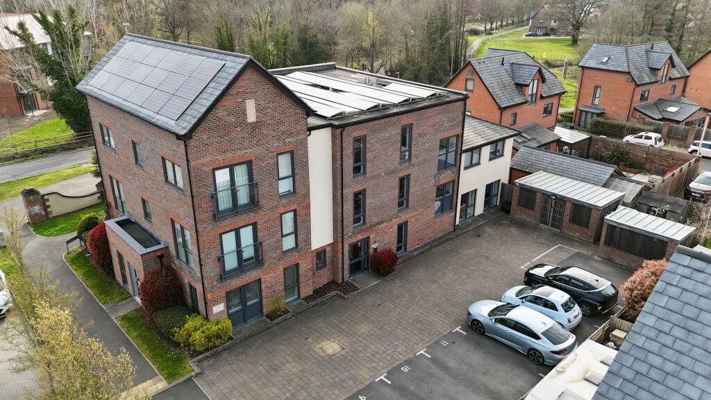 2 bed 1st Floor Flat for rent in Arborfield Garrison. From Arins - Lower Earley 2 bed 1st Floor Flat for rent in Arborfield Garrison. From Arins - Lower Earley