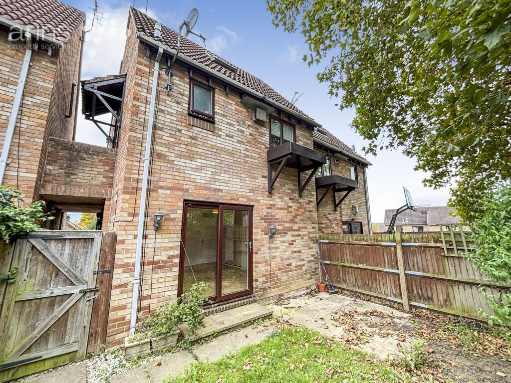 1 bed 1st Floor Flat for rent in Sindlesham. From Arins - Lower Earley