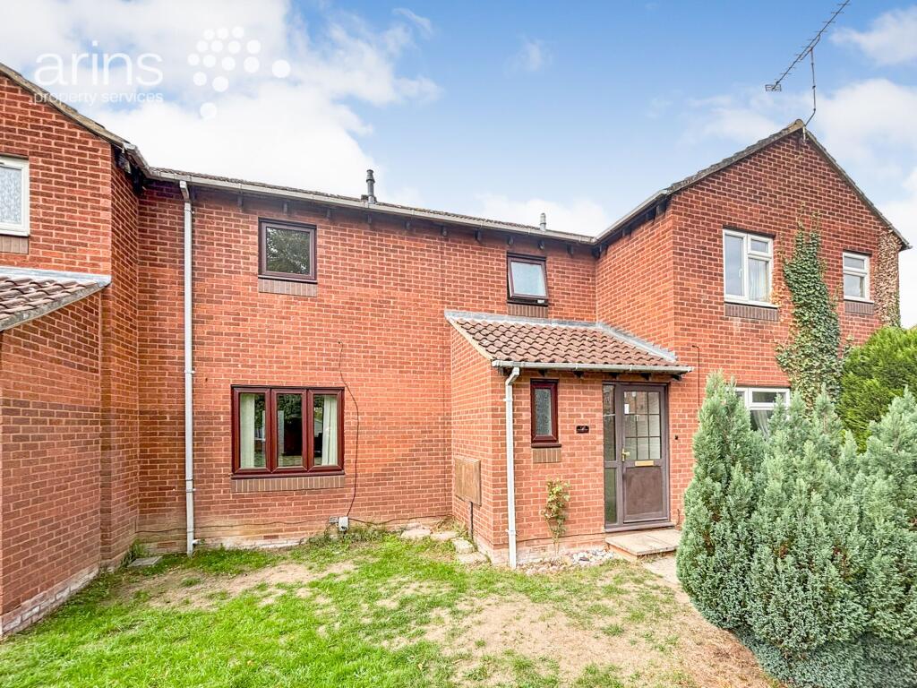 3 bed Mid Terraced House for rent in Sindlesham. From Arins - Lower Earley