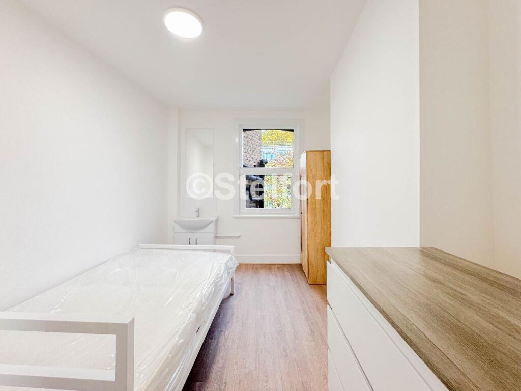 4 bed House Share for rent in London. From Stelfort - London