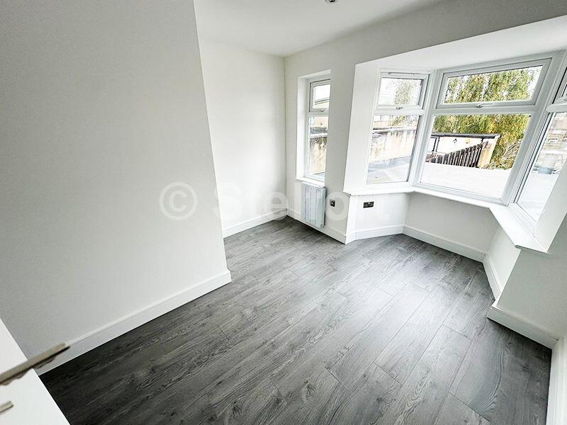 2 bed Annexe for rent in London. From Stelfort - London