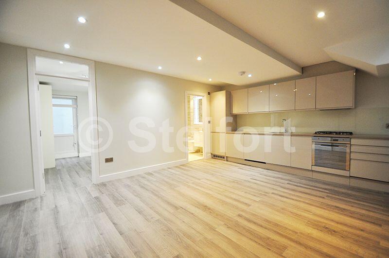 3 bed Annexe for rent in London. From Stelfort - London