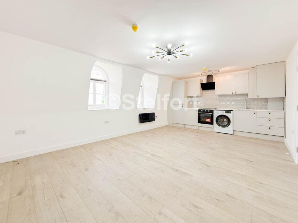 1 bed 1st Floor Flat for rent in Camden Town. From Stelfort - London