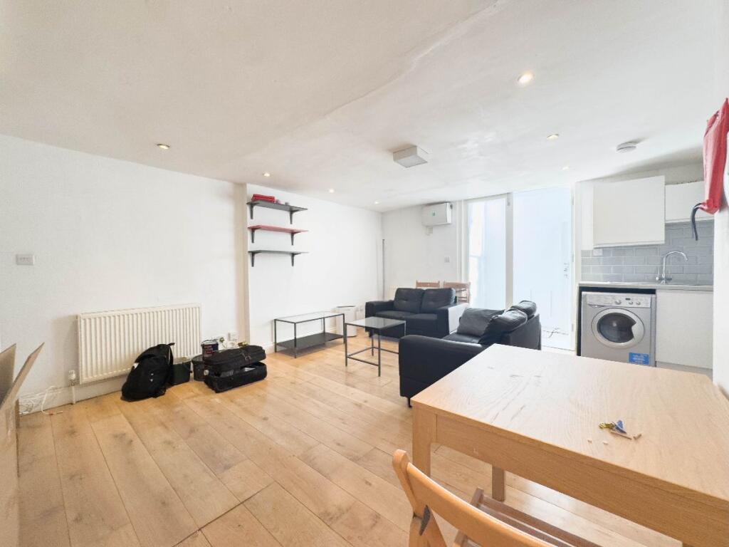 2 bed Apartment for rent in Camden Town. From Stelfort - London