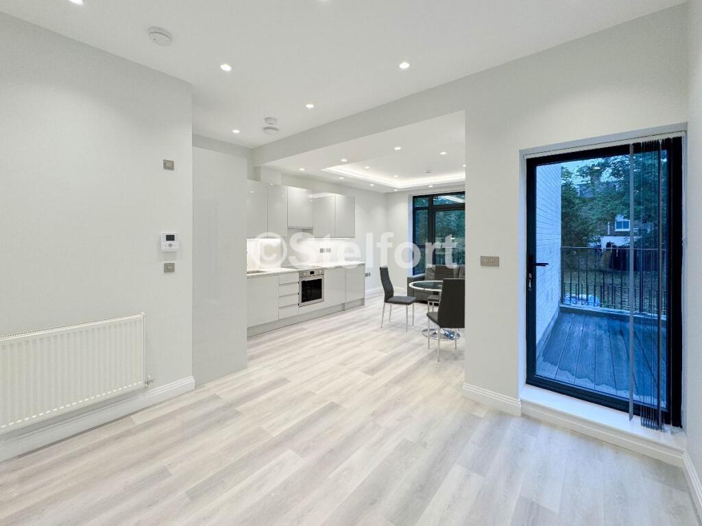 2 bed 1st Floor Flat for rent in Camden Town. From Stelfort - London
