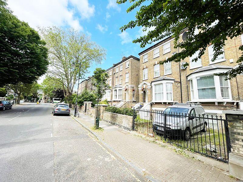2 bed 1st Floor Flat for rent in London. From Stelfort - London