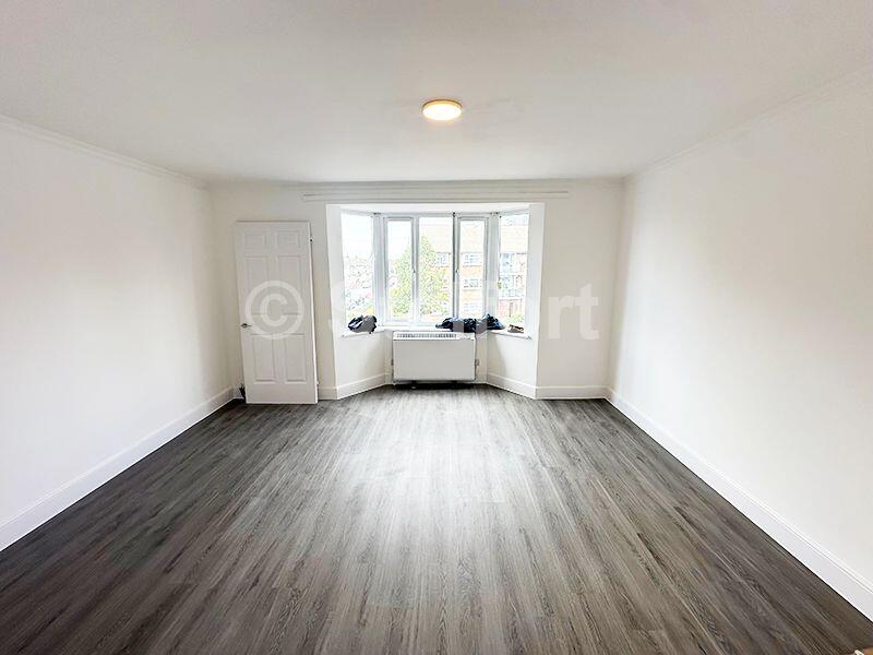 3 bed 1st Floor Flat for rent in London. From Stelfort - London 3 bed 1st Floor Flat for rent in London. From Stelfort - London