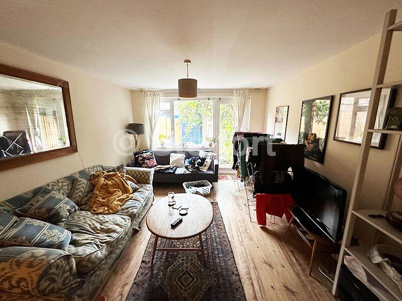 4 bed Mid Terraced House for rent in Tottenham. From Stelfort - London 4 bed Mid Terraced House for rent in Tottenham. From Stelfort - London