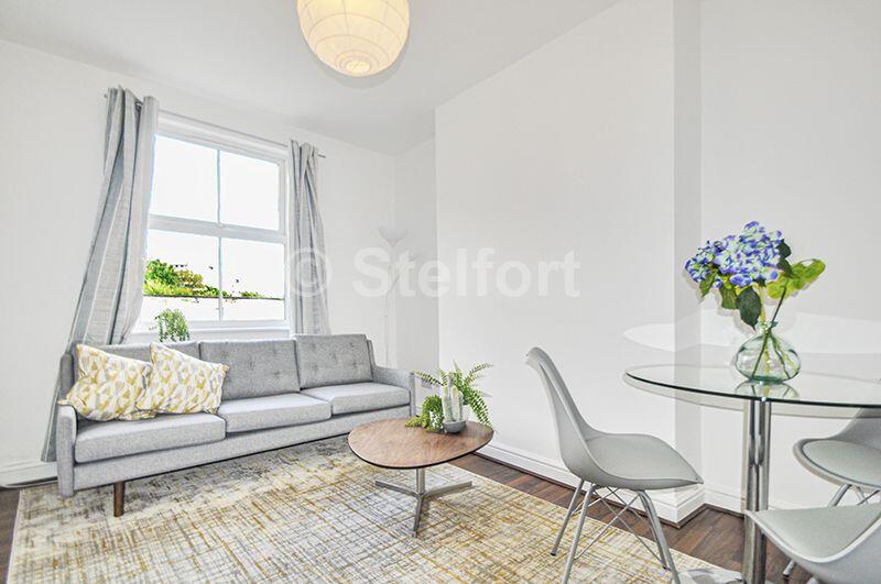 3 bed 1st Floor Flat for rent in London. From Stelfort - London