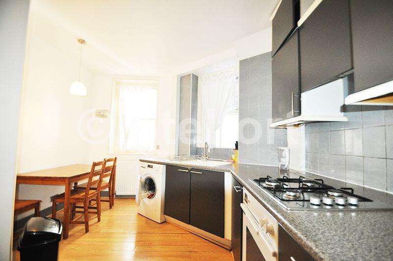 3 bed Apartment for rent in London. From Stelfort - London