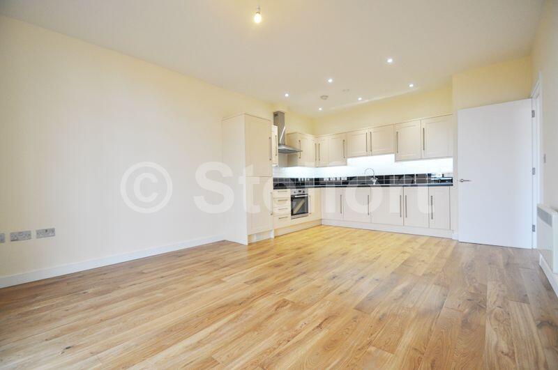 2 bed 1st Floor Flat for rent in London. From Stelfort - London