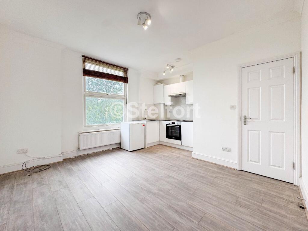 1 bed 1st Floor Flat for rent in London. From Stelfort - London