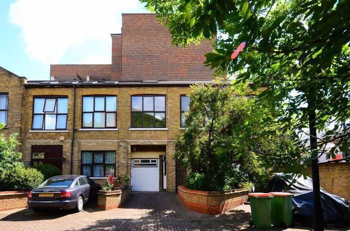 2 bed Town House for rent in Stratford. From Arlington Estates - London 2 bed Town House for rent in Stratford. From Arlington Estates - London