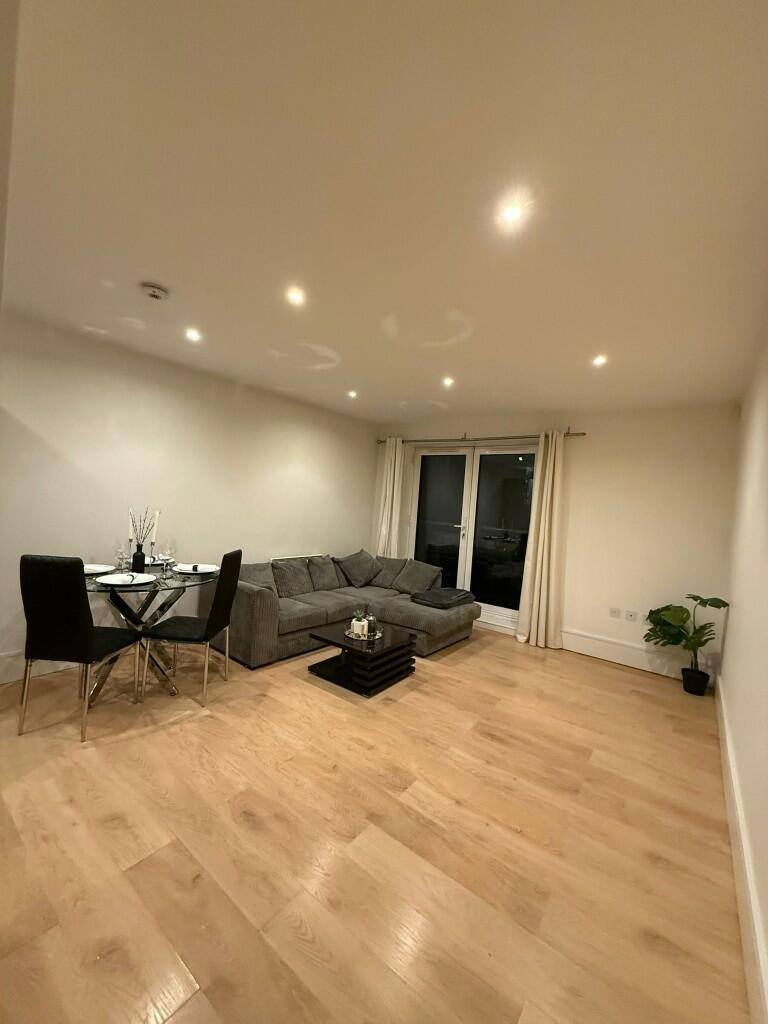 2 bed Apartment for rent in London. From Arlington Estates - London 2 bed Apartment for rent in London. From Arlington Estates - London