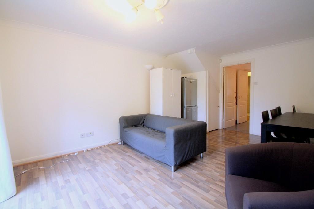 2 bed Town House for rent in Stratford. From Arlington Estates - London 2 bed Town House for rent in Stratford. From Arlington Estates - London