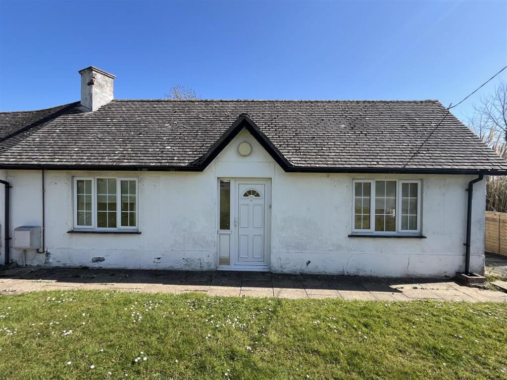 1 bed Bungalow for rent in Seaton. From Symonds & Sampson - Axminster