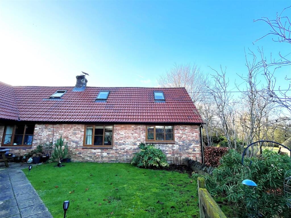 2 bed Semi-detached bungalow for rent in Blandford Forum. From Symonds & Sampson - Blandford