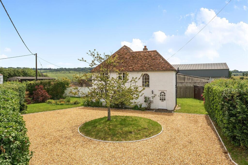 4 bed Detached for rent in Wick. From Symonds & Sampson - Blandford 4 bed Detached for rent in Wick. From Symonds & Sampson - Blandford