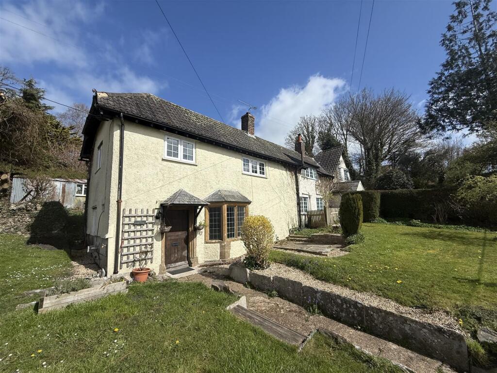 2 bed Semi Detached for rent in Crewkerne. From Symonds & Sampson - Bridport