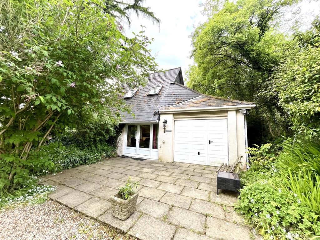 1 bed Detached for rent in Shute. From Symonds & Sampson - Bridport 1 bed Detached for rent in Shute. From Symonds & Sampson - Bridport