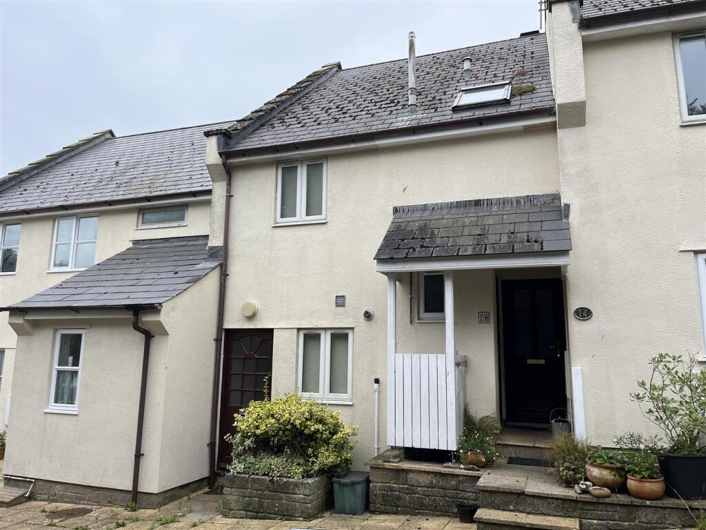 2 bed Apartment for rent in Charmouth. From Symonds & Sampson - Bridport 2 bed Apartment for rent in Charmouth. From Symonds & Sampson - Bridport