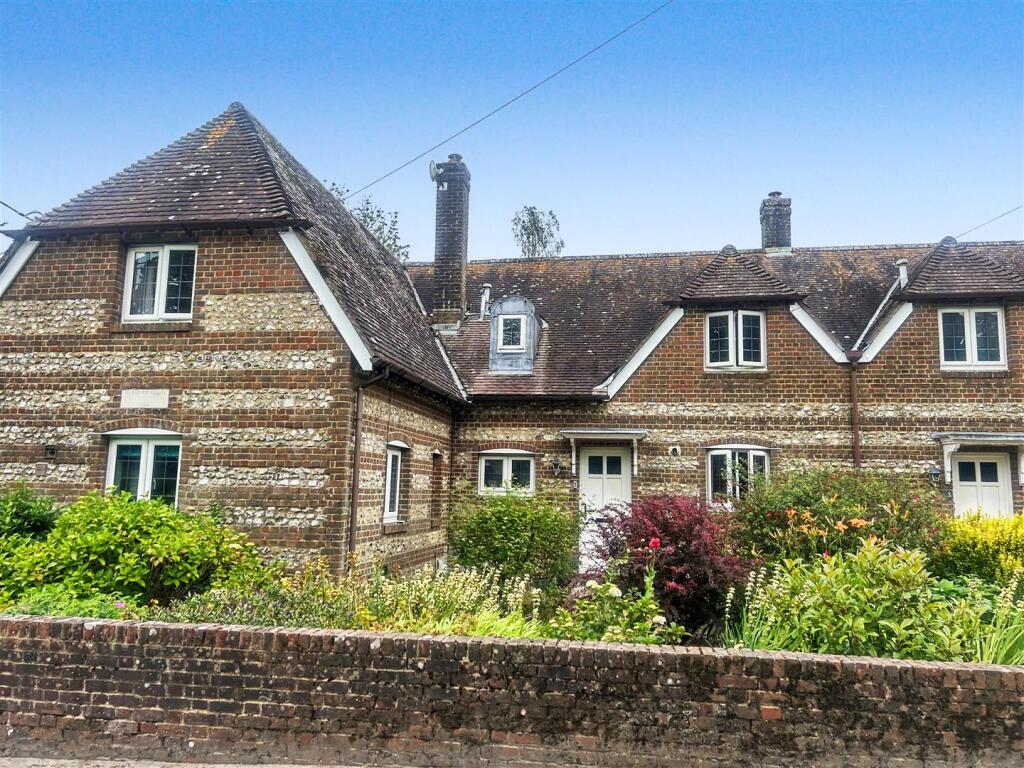 3 bed Detached for rent in Dorchester. From Symonds & Sampson - Poundbury 3 bed Detached for rent in Dorchester. From Symonds & Sampson - Poundbury