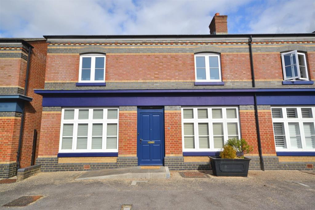 2 bed End of Terrace for rent in Dorchester. From Symonds & Sampson - Poundbury