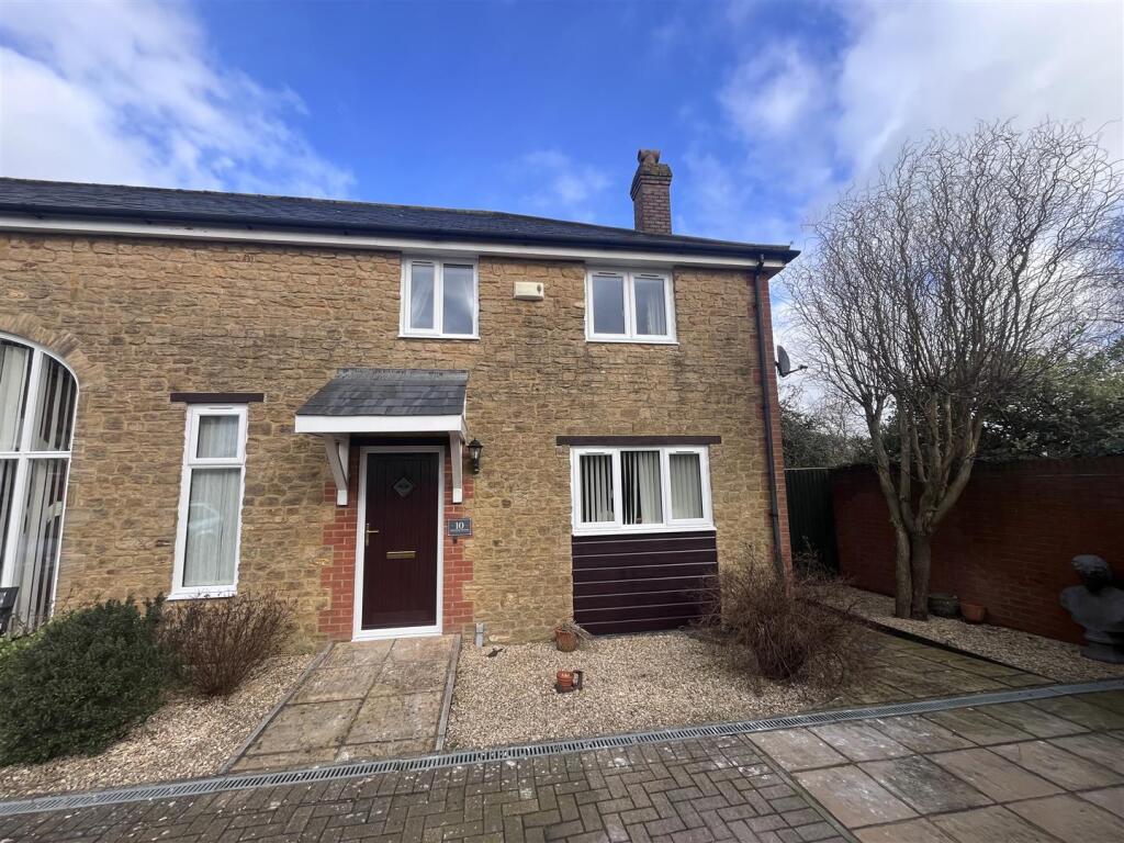 3 bed End of Terrace for rent in Gillingham. From Symonds & Sampson - Sherborne