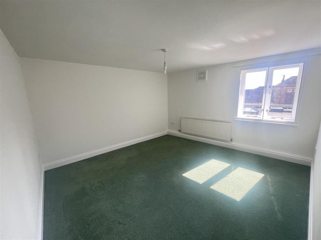 1 bed Apartment for rent in Sherborne. From Symonds & Sampson - Sherborne 1 bed Apartment for rent in Sherborne. From Symonds & Sampson - Sherborne