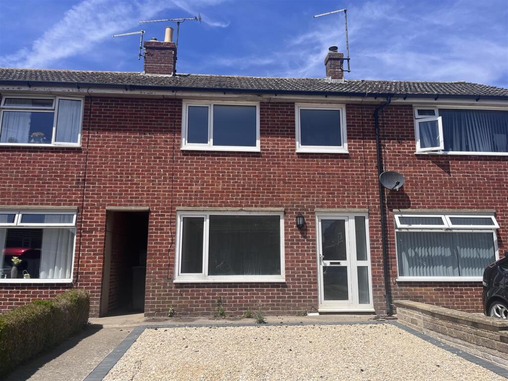 3 bed Mid Terraced House for rent in Sherborne. From Symonds & Sampson - Sherborne 3 bed Mid Terraced House for rent in Sherborne. From Symonds & Sampson - Sherborne