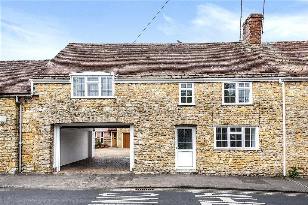 3 bed Mid Terraced House for rent in Sherborne. From Symonds & Sampson - Sherborne 3 bed Mid Terraced House for rent in Sherborne. From Symonds & Sampson - Sherborne