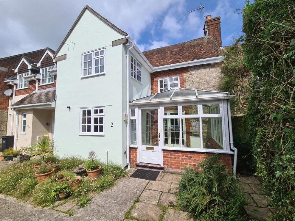 2 bed Detached for rent in Shaftesbury. From Symonds & Sampson - Sturminster Newton 2 bed Detached for rent in Shaftesbury. From Symonds & Sampson - Sturminster Newton