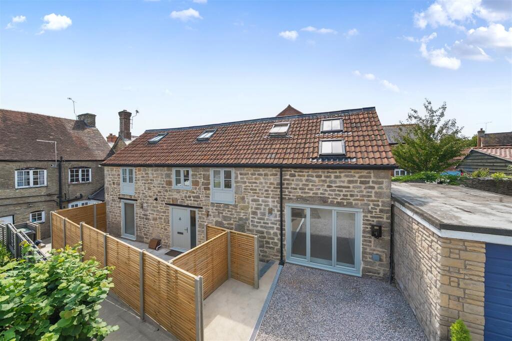 3 bed Semi Detached for rent in . From Symonds & Sampson - Sturminster Newton 3 bed Semi Detached for rent in . From Symonds & Sampson - Sturminster Newton