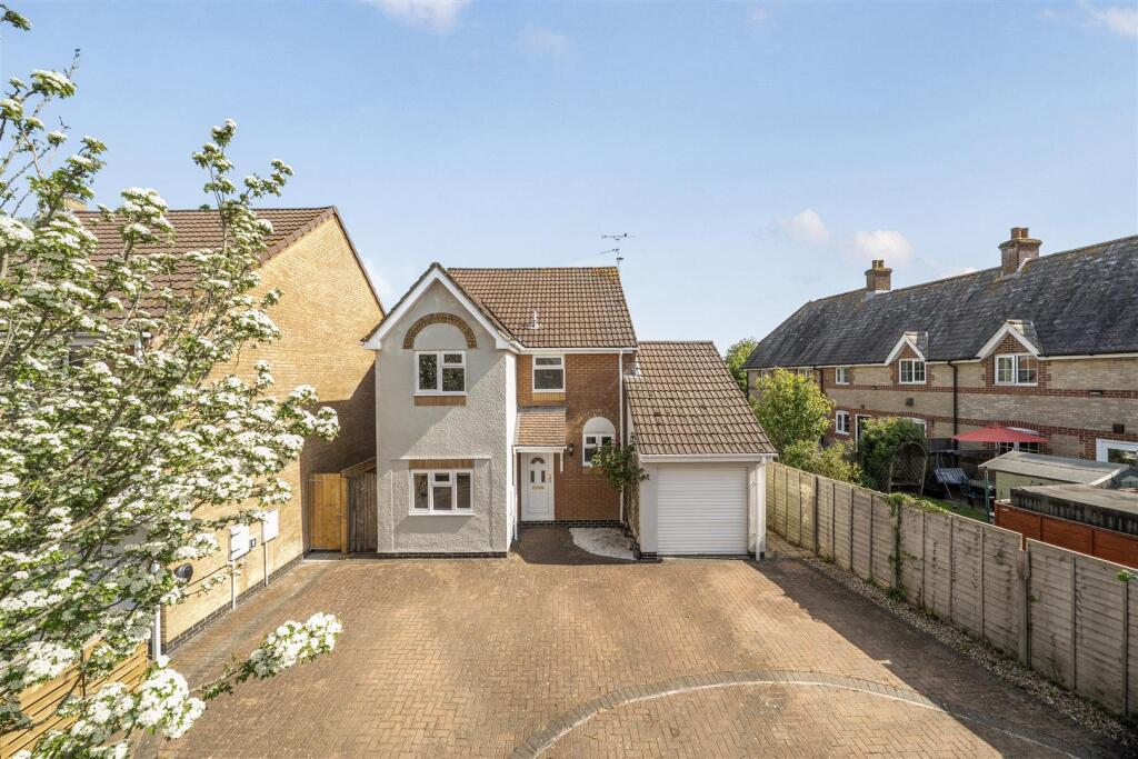 3 bed Detached for rent in Okeford Fitzpaine. From Symonds & Sampson - Sturminster Newton 3 bed Detached for rent in Okeford Fitzpaine. From Symonds & Sampson - Sturminster Newton