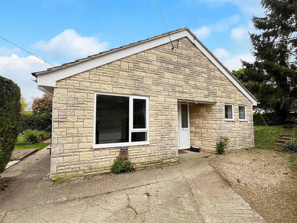 3 bed Detached bungalow for rent in Stourton Caundle. From Symonds & Sampson - Sturminster Newton 3 bed Detached bungalow for rent in Stourton Caundle. From Symonds & Sampson - Sturminster Newton