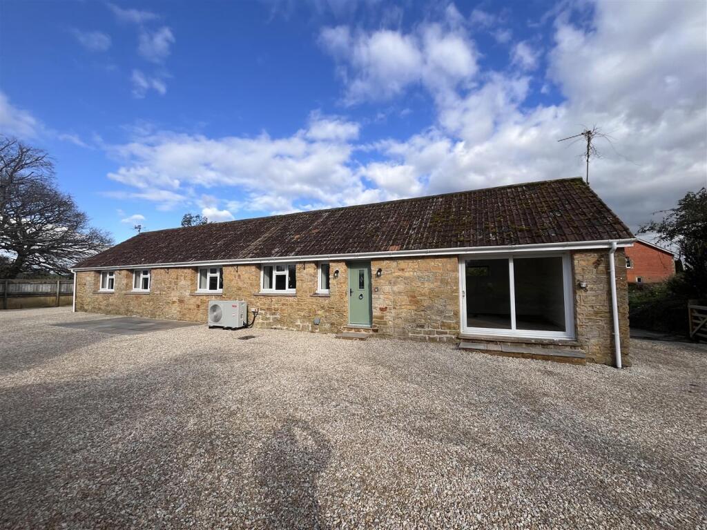3 bed Detached bungalow for rent in South Petherton. From Symonds & Sampson - Yeovil