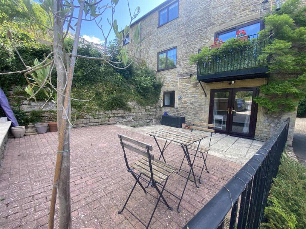 1 bed Apartment for rent in East Coker. From Symonds & Sampson - Yeovil