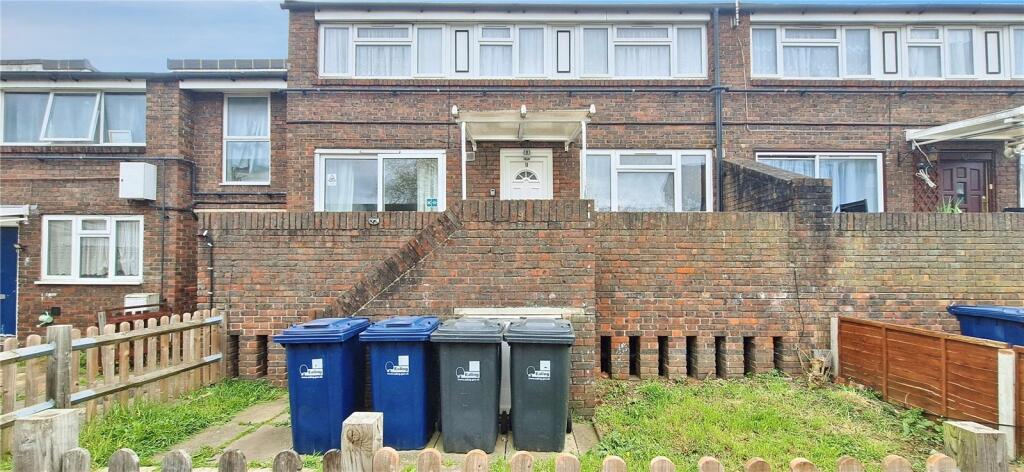 1 bed House Share for rent in Northolt. From Townends Ealing