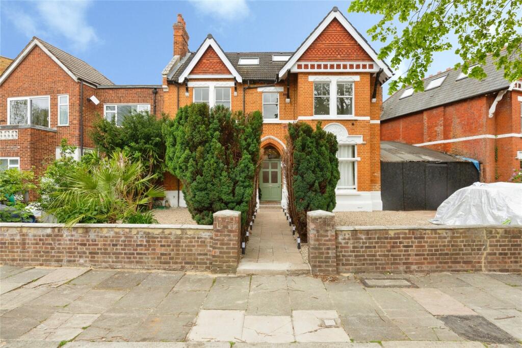 0 bed Studio for rent in Acton. From Townends Ealing