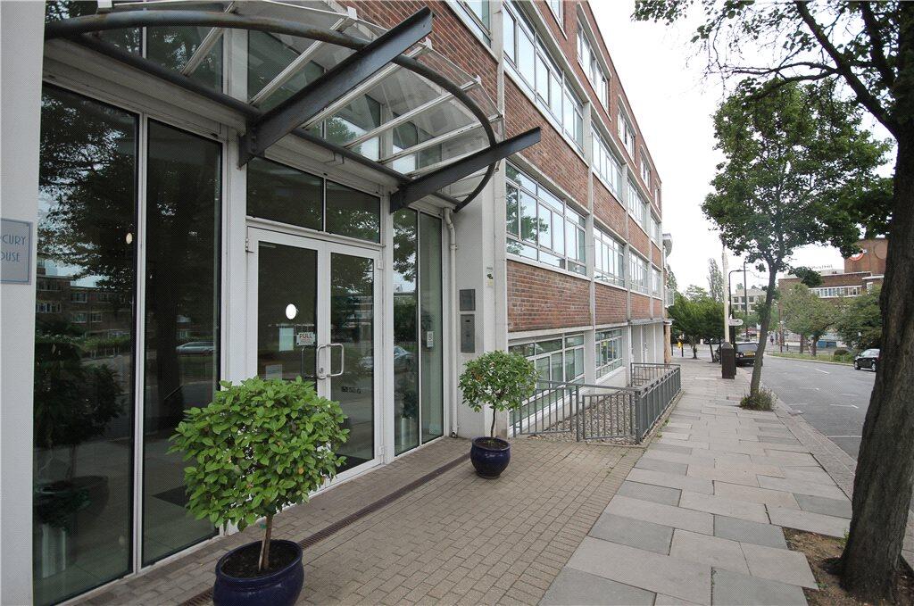 3 bed Apartment for rent in Acton. From Townends Ealing