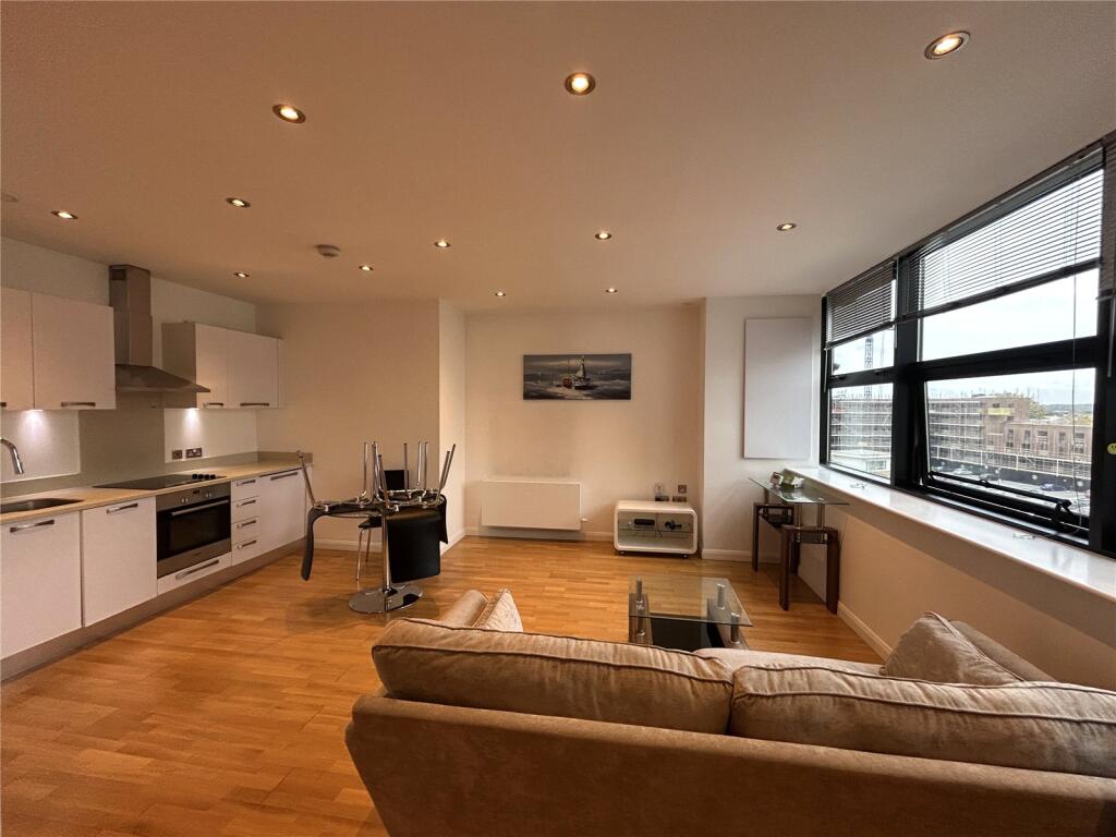 4 bed Studio for rent in Harrow. From Townends Ealing
