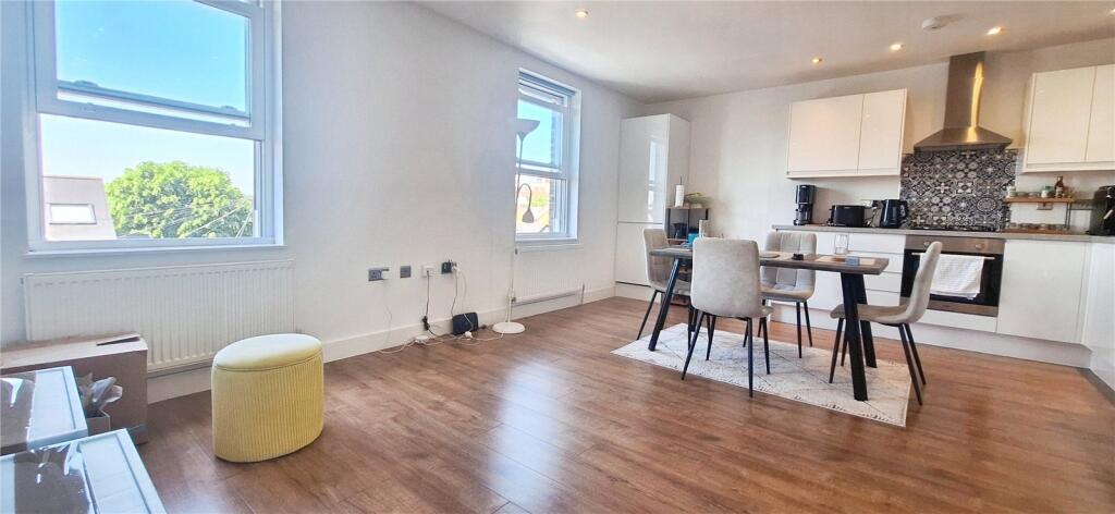 1 bed Apartment for rent in Acton. From Townends Ealing