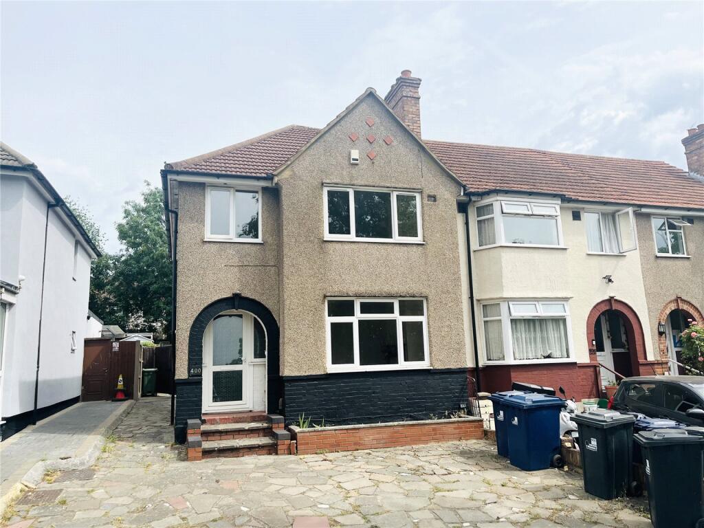 3 bed Semi Detached for rent in Greenford. From Townends Ealing 3 bed Semi Detached for rent in Greenford. From Townends Ealing