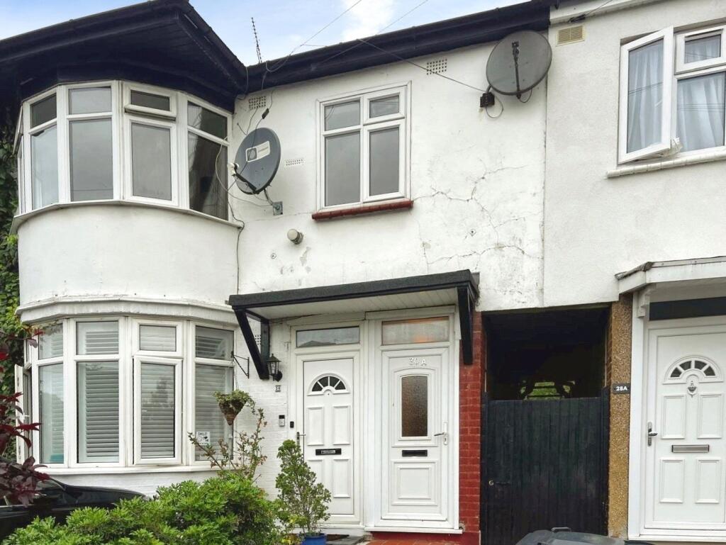 2 bed Apartment for rent in Greenford. From Townends Ealing