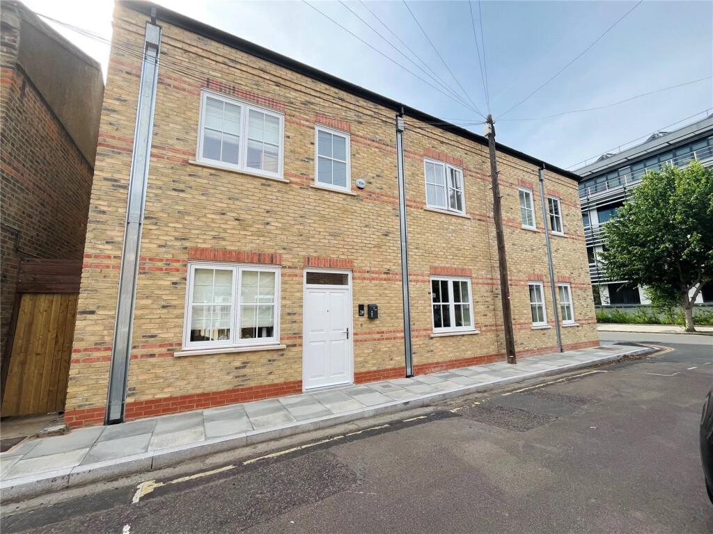 1 bed Mid Terraced House for rent in London. From Townends Ealing 1 bed Mid Terraced House for rent in London. From Townends Ealing