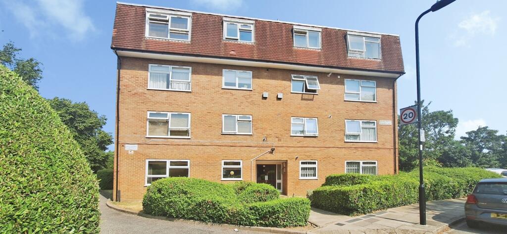 2 bed Apartment for rent in Acton. From Townends Ealing