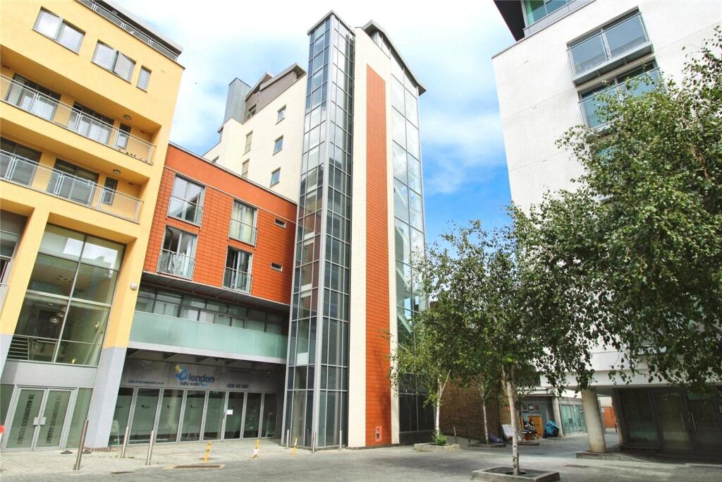 2 bed Apartment for rent in Wandsworth. From Stirling Ackroyd Lettings - Earlsfield - Lettings 2 bed Apartment for rent in Wandsworth. From Stirling Ackroyd Lettings - Earlsfield - Lettings
