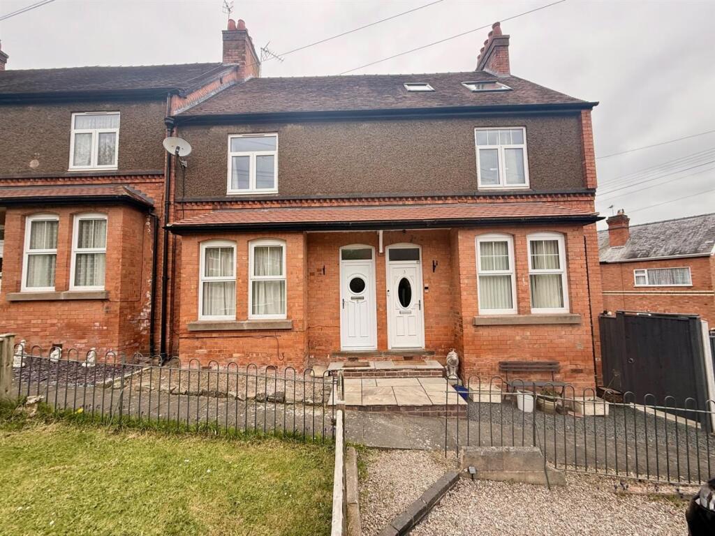 2 bed Mid Terraced House for rent in Great Malvern. From Denny and Salmond - Malvern