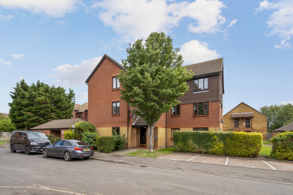 2 bed Apartment for rent in Merton. From Hawes & Co - Wimbledon