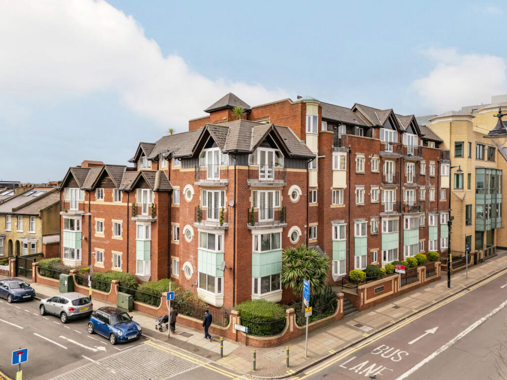 2 bed Apartment for rent in Wimbledon. From Hawes & Co - Wimbledon